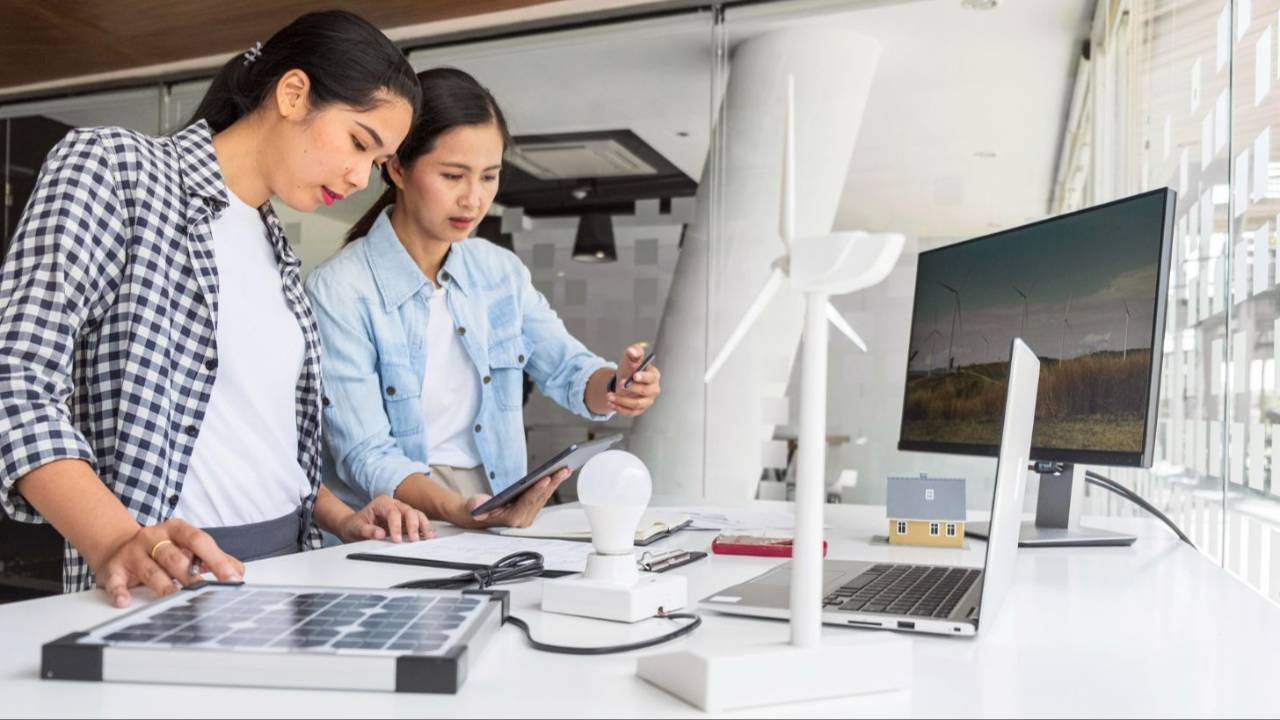 Driving Change: Integrating SDGs into Corporate and SME Practices MEKA-2148534536